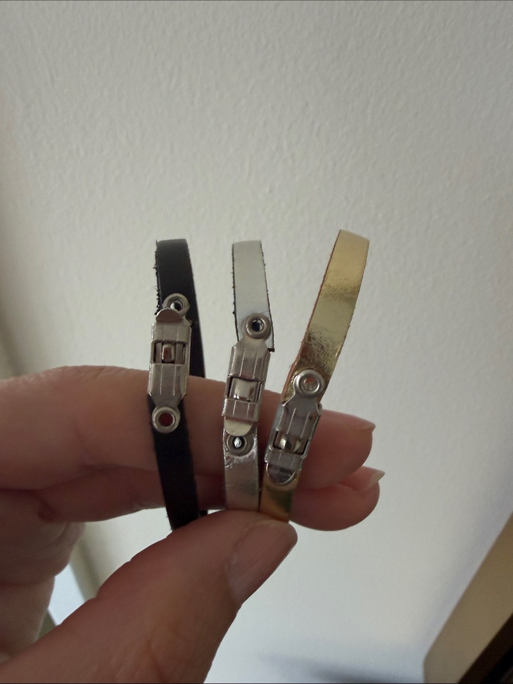 🗽3 Leather Bracelets